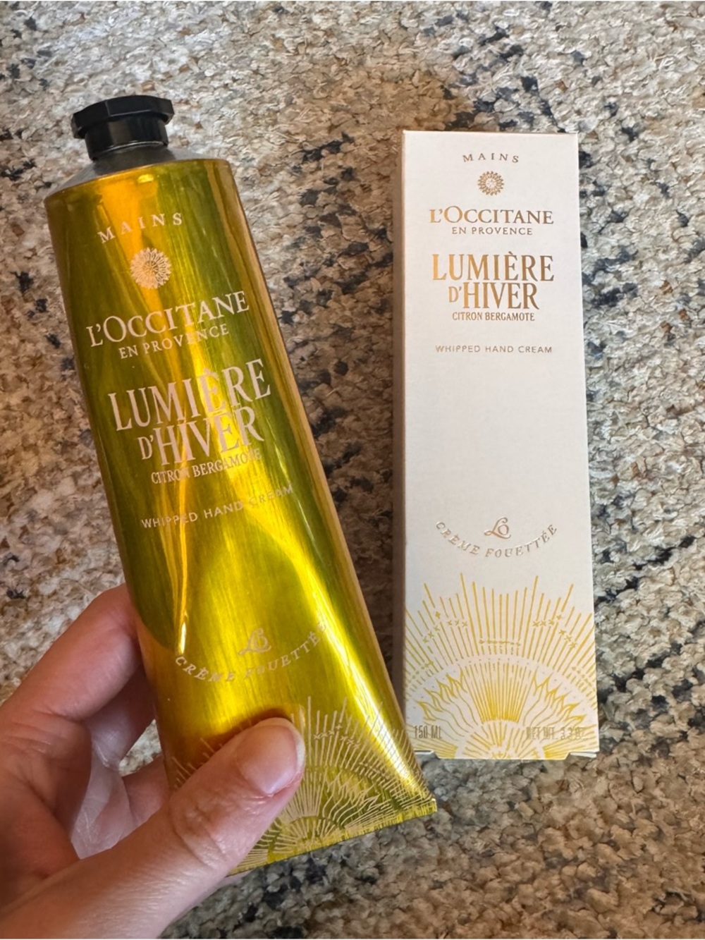 L'OCCITANE Lumière d'Hiver Whipped Hand Cream - Metallic Yellow & Gold